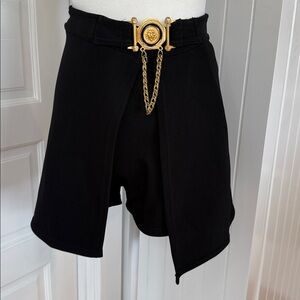 Vintage High-Waist Black Skort with Decorative Clasp  by Massconi small